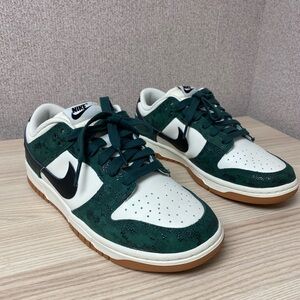 Nike Dunk Low - Green Snake 🐍 (Women's)